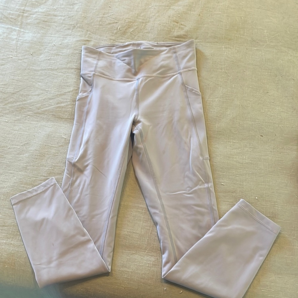 Lululemon invigorate 25inch size 6
